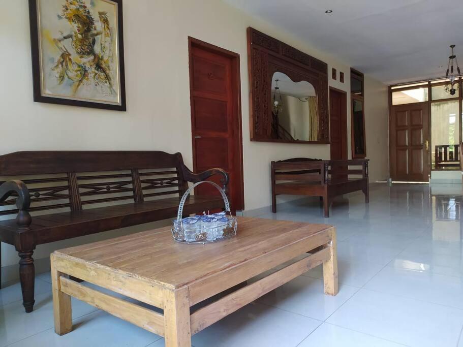Hazel House With Swimming Pool By Grorental Bandung Exterior foto